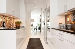 �Ϸ����b���ڰ׺�(ji��n)�s�L(f��ng)���b��